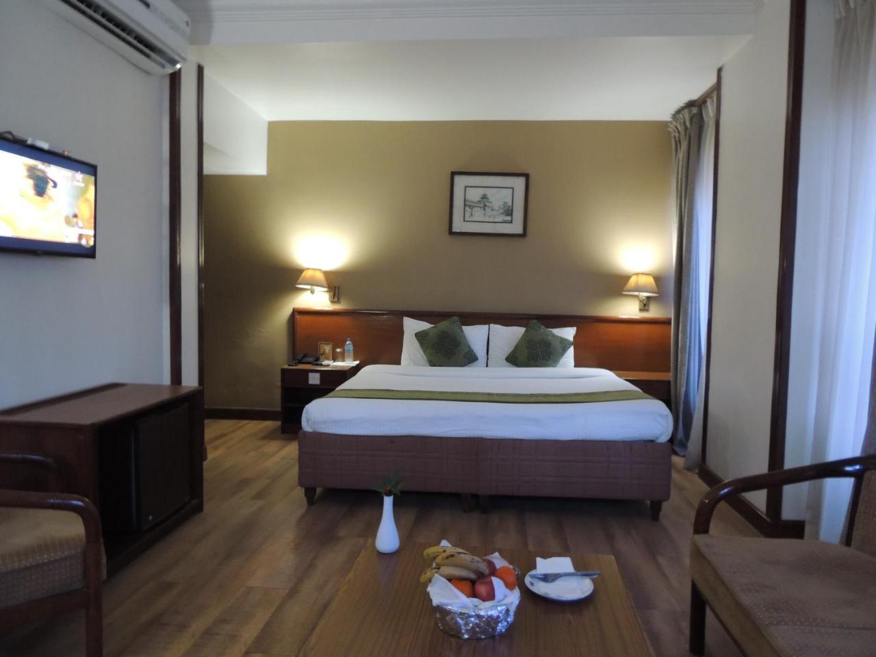 Hotel Nirvana Bhairāhawā Extérieur photo
