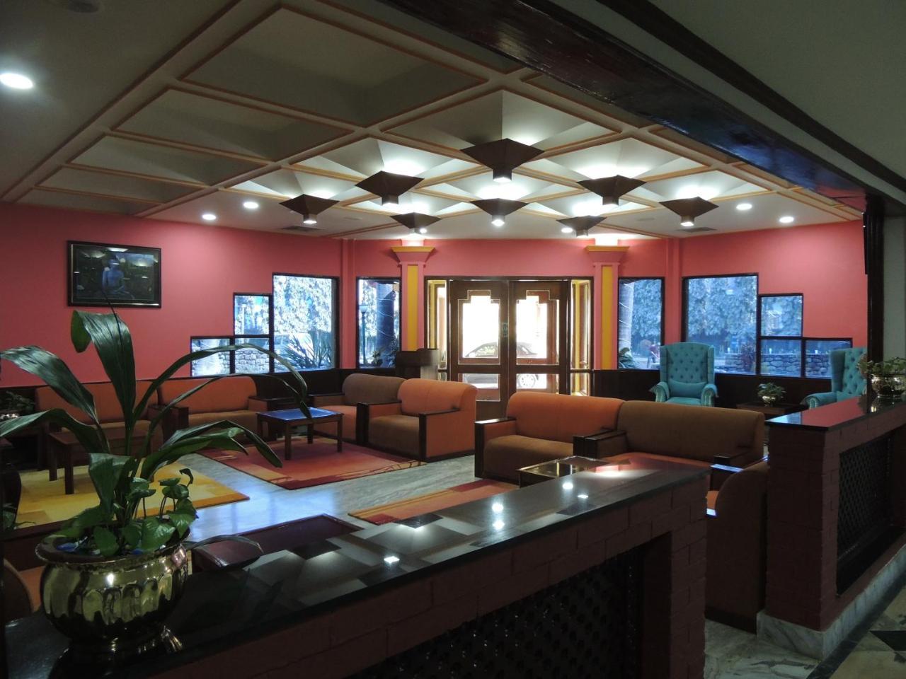 Hotel Nirvana Bhairāhawā Extérieur photo